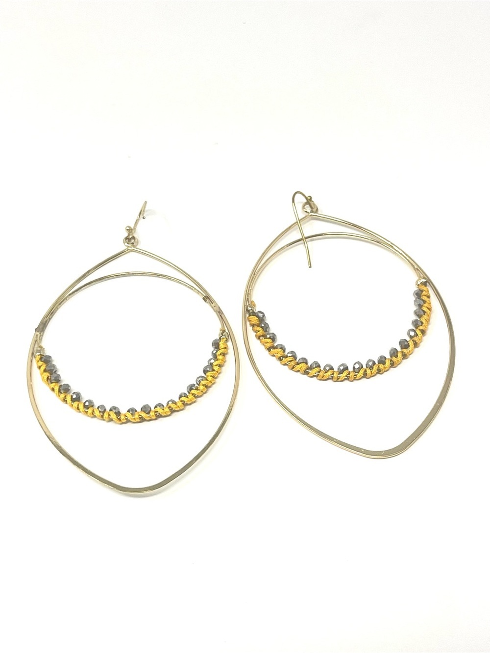 New Anthropologie Hoop Beaded Earrings Gold - Picture 3 of 4